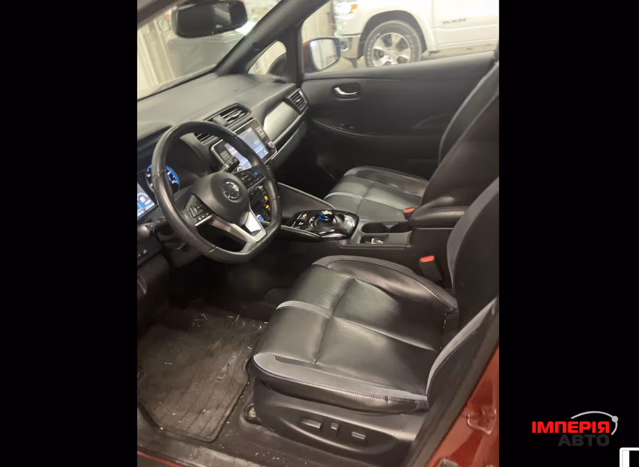 Nissan Leaf - фото 8