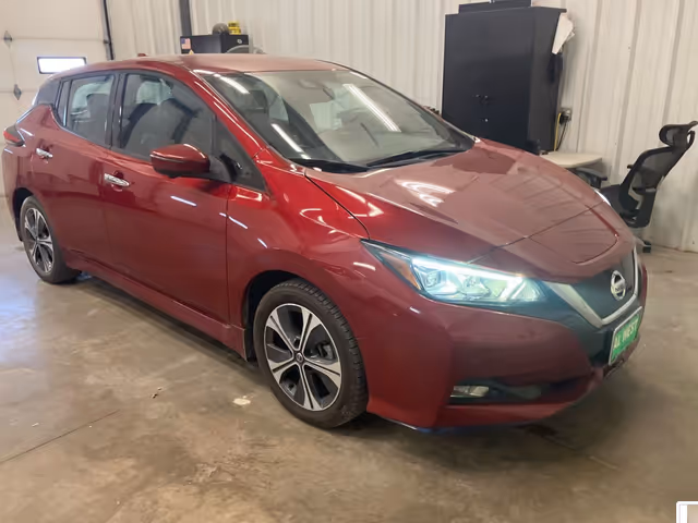 Nissan Leaf - фото 2