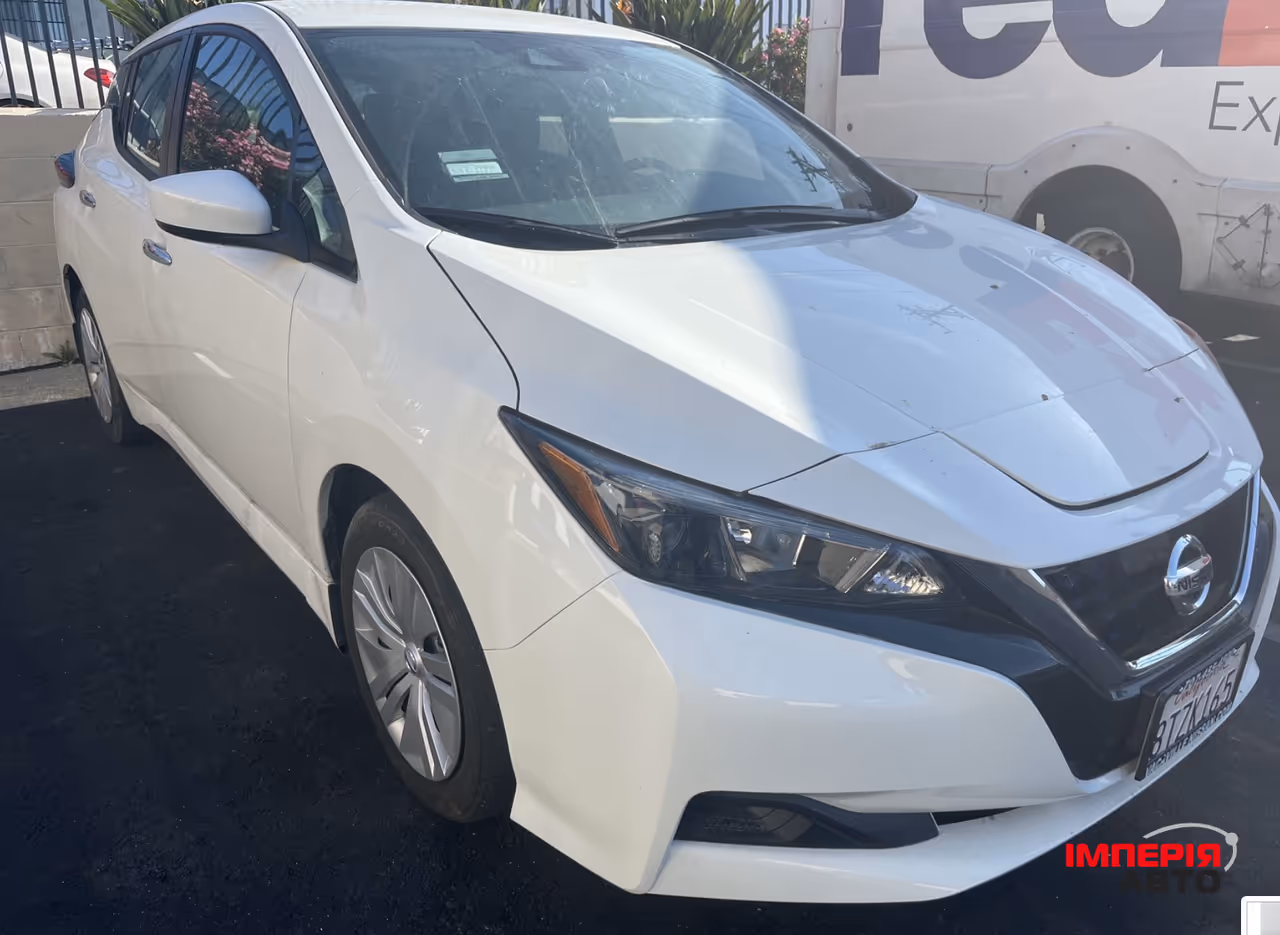Nissan Leaf - фото 6