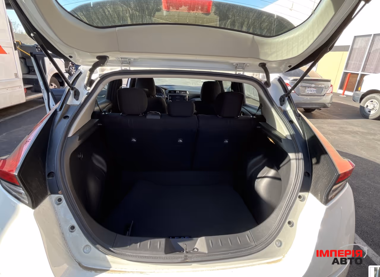 Nissan Leaf - фото 13
