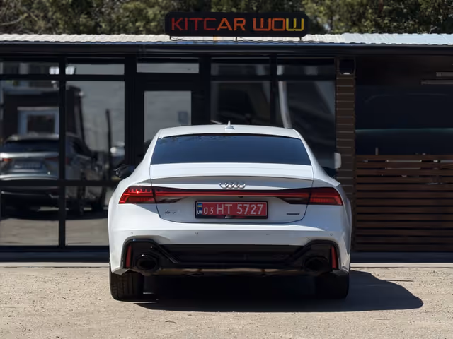 Audi A7 - фото 4