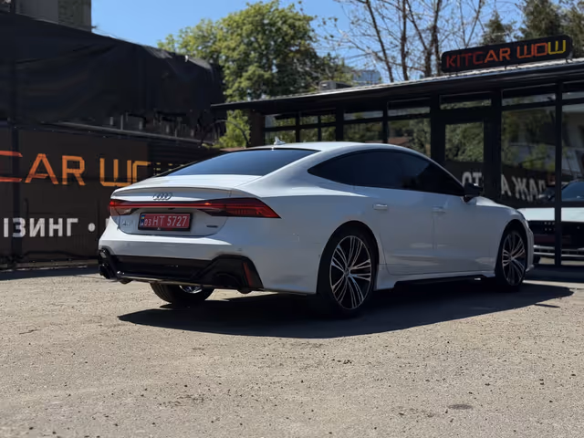 Audi A7 - фото 5