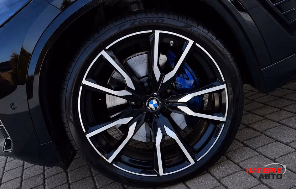 BMW X5 - фото 17