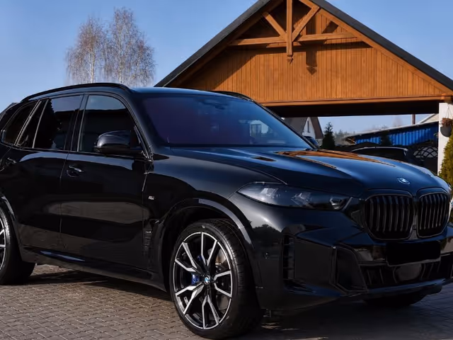 BMW X5 - фото 2