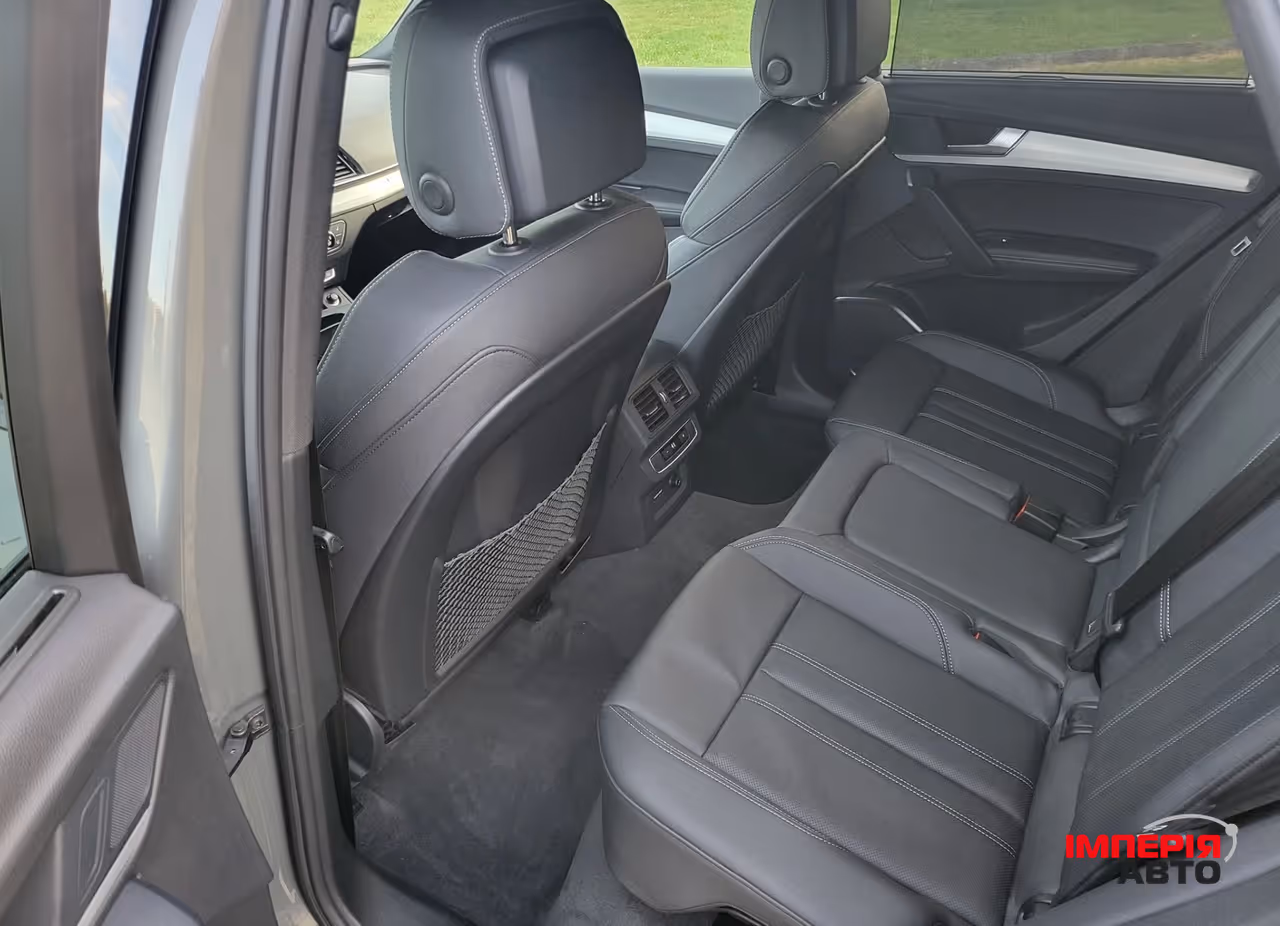 Audi Q5 - фото 12