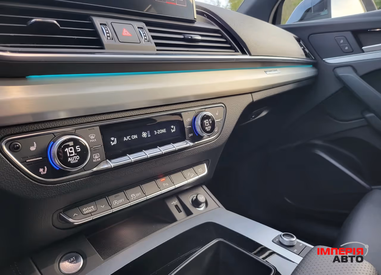 Audi Q5 - фото 13