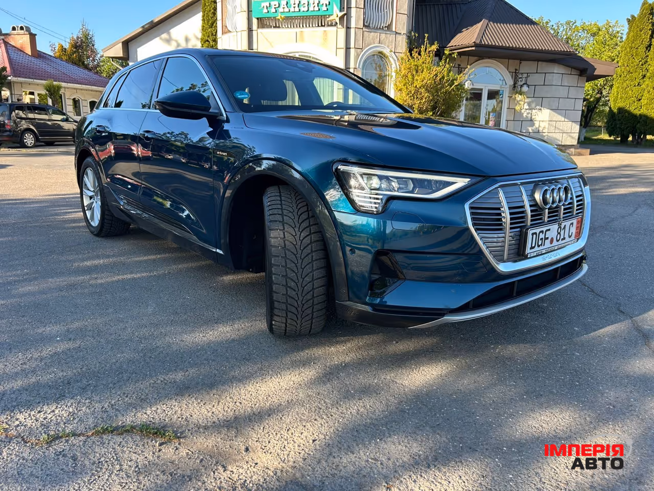Audi e-tron - фото 2