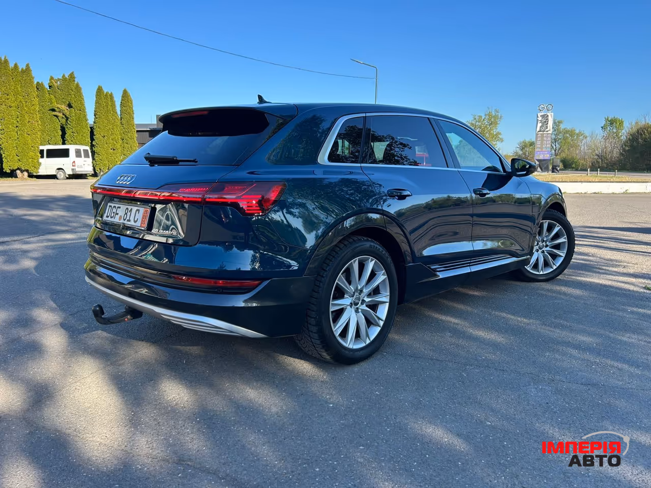 Audi e-tron - фото 3