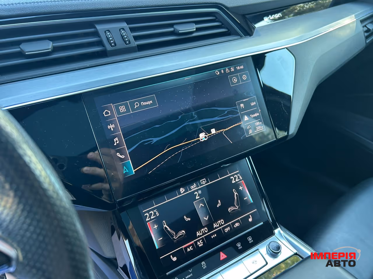 Audi e-tron - фото 22
