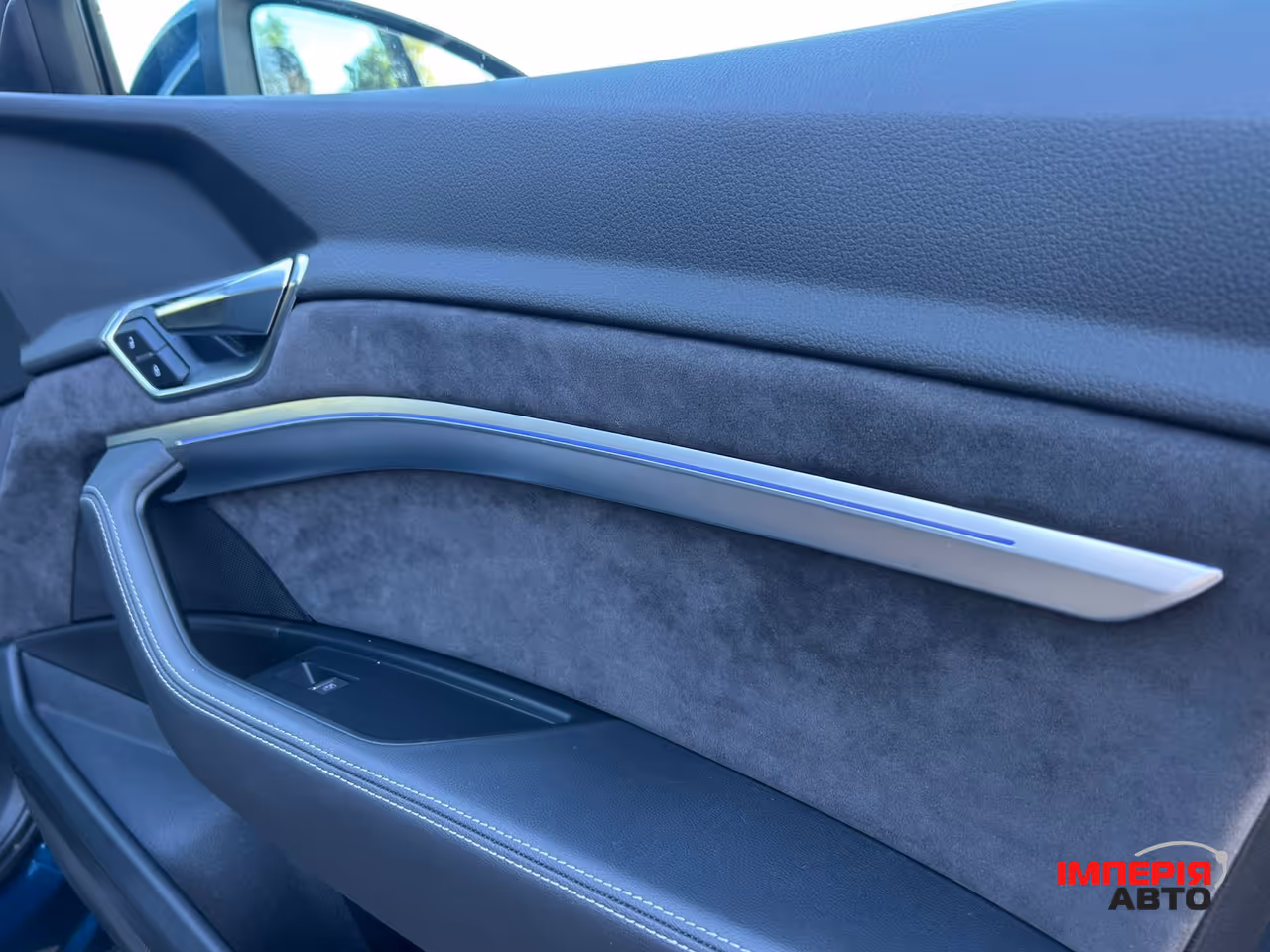 Audi e-tron - фото 38