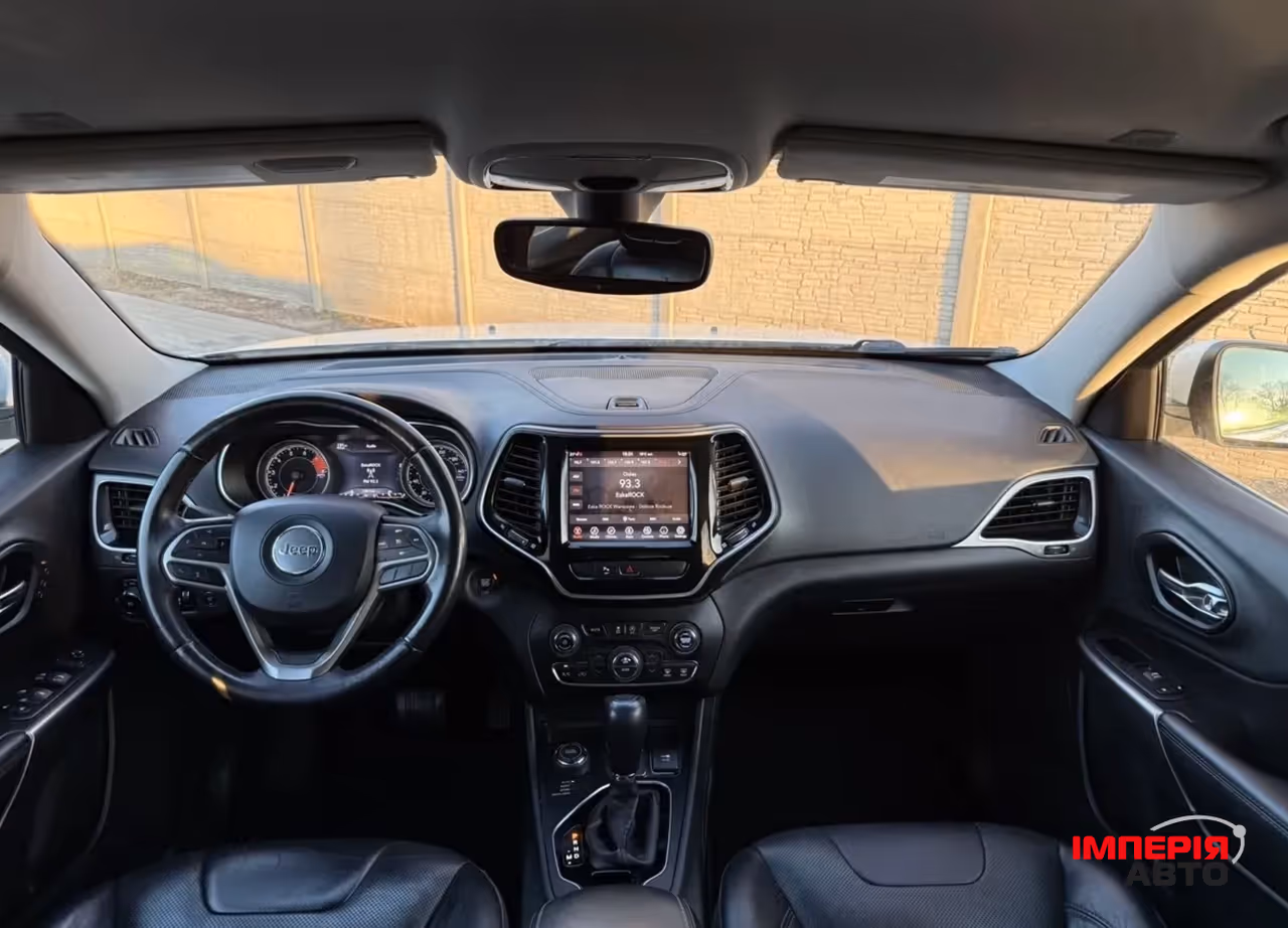 Jeep Cherokee - фото 10