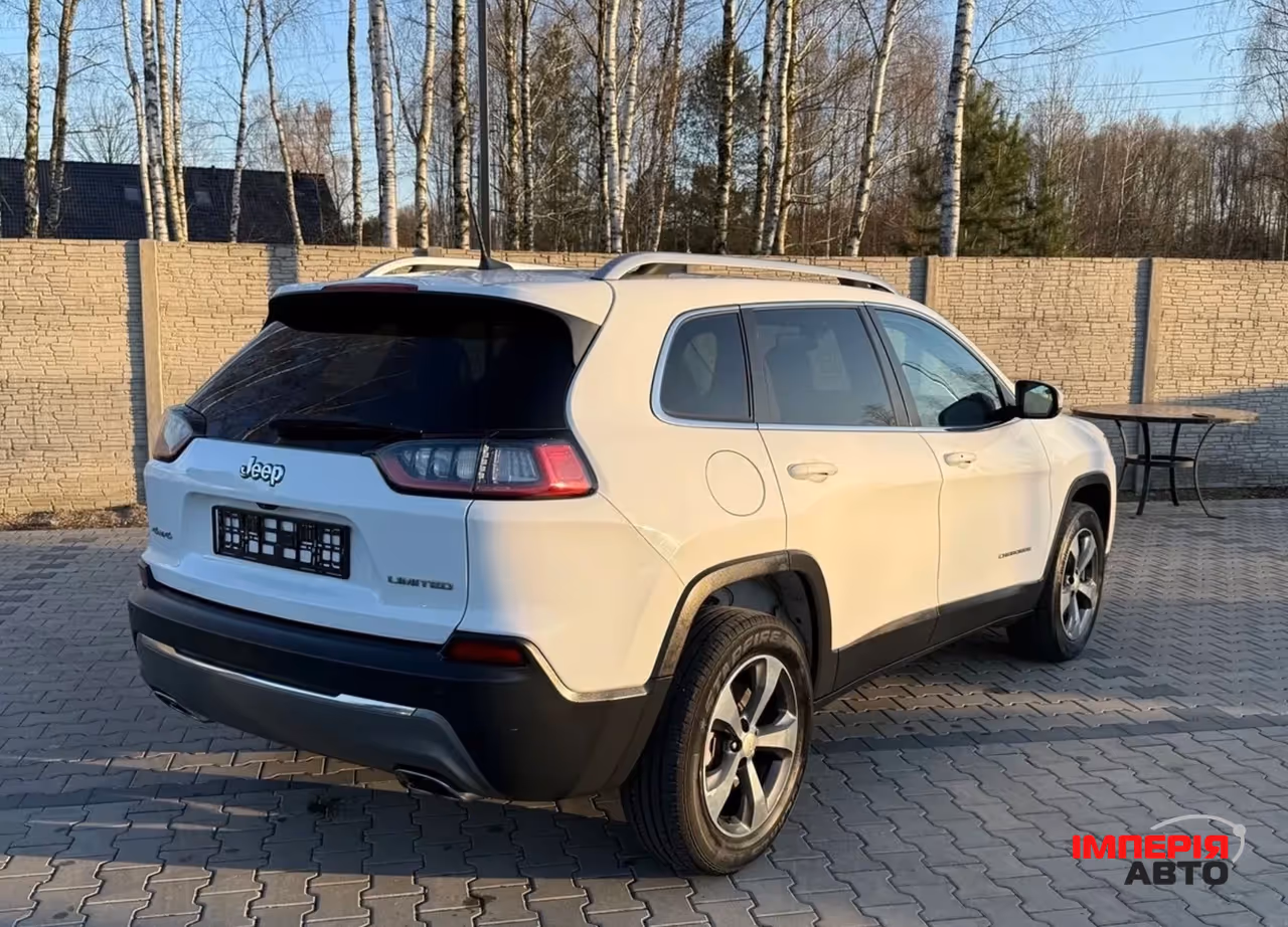 Jeep Cherokee - фото 25