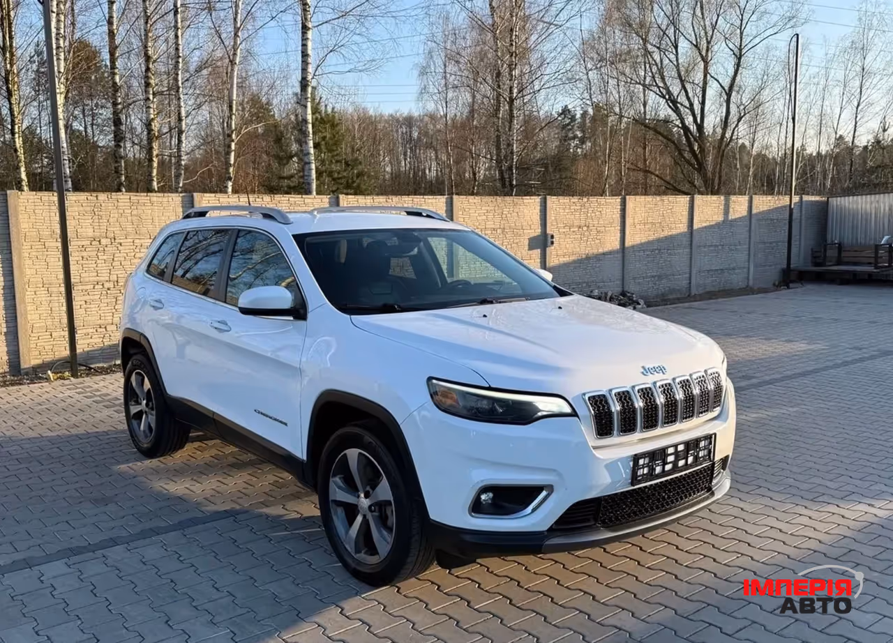 Jeep Cherokee - фото 3