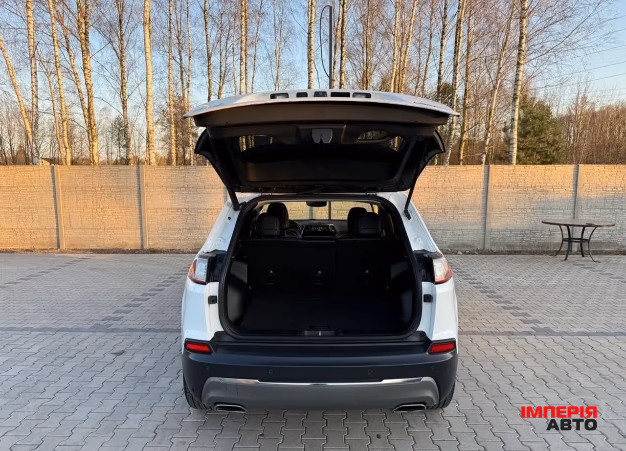 Jeep Cherokee - фото 21