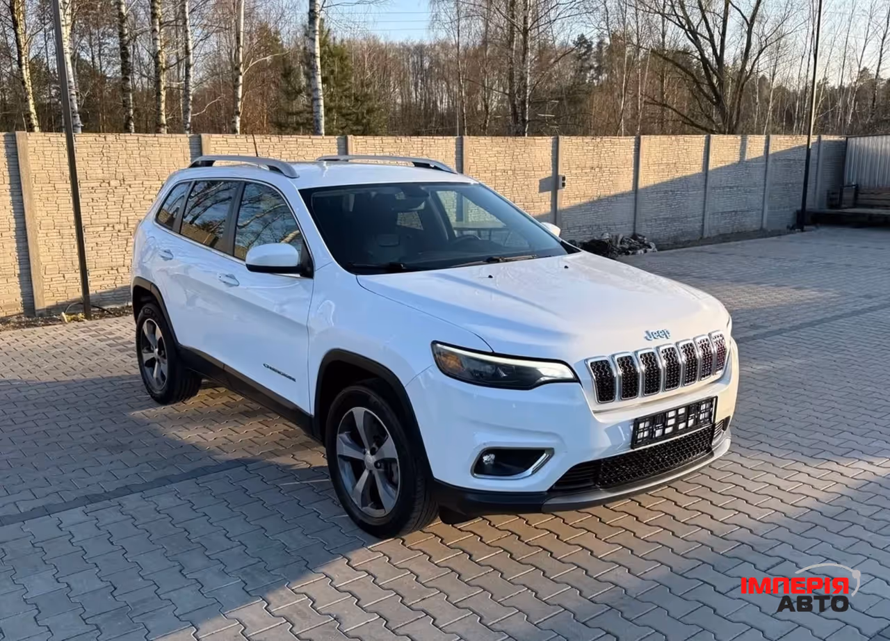 Jeep Cherokee - фото 2