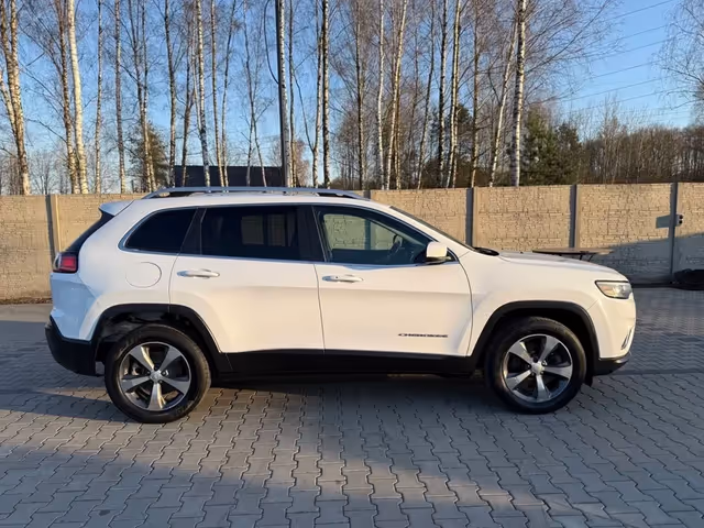Jeep Cherokee - фото 5