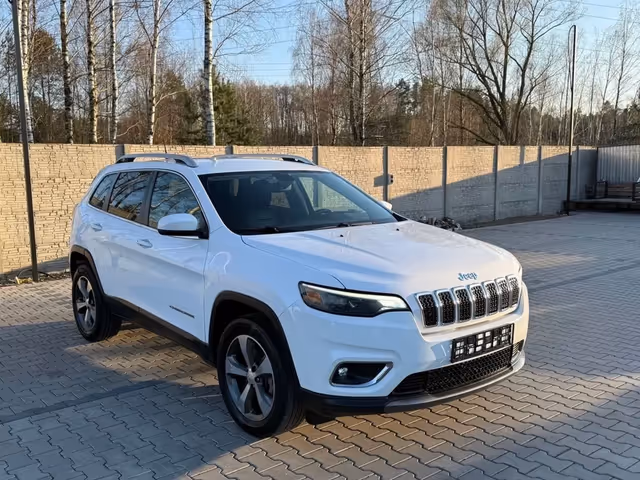 Jeep Cherokee - фото 3