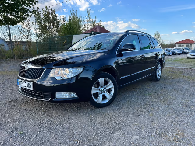 Skoda Superb - фото 1