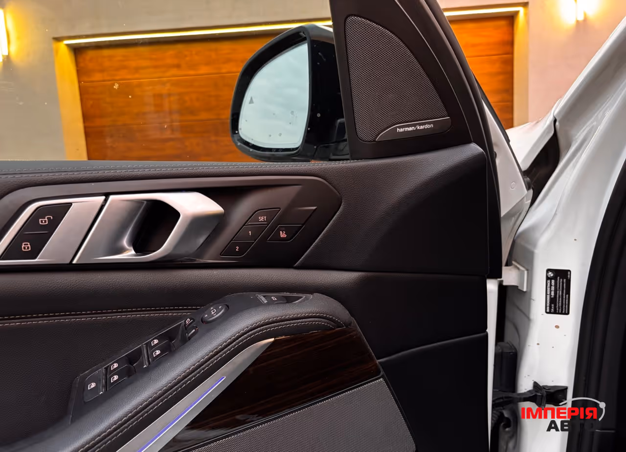 BMW X5 - фото 14