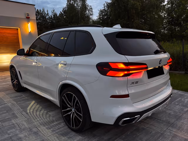 BMW X5 - фото 4