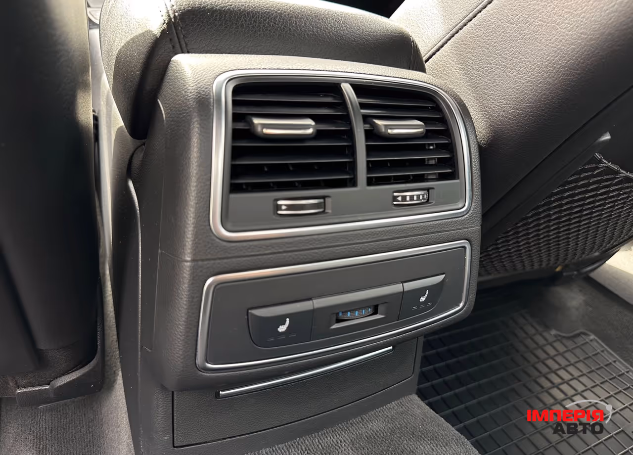 Audi A6 - фото 15