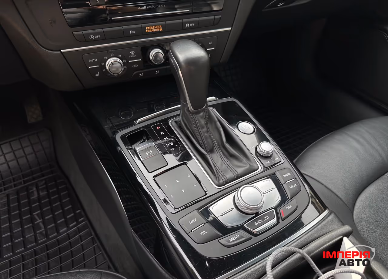 Audi A6 - фото 18