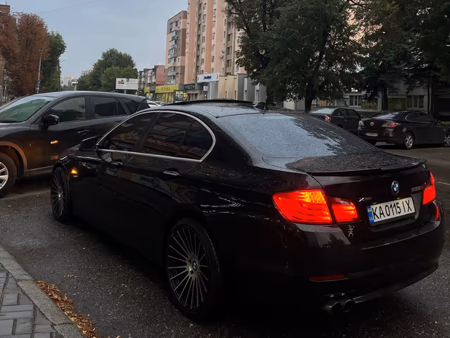 BMW 5 серії - фото 3