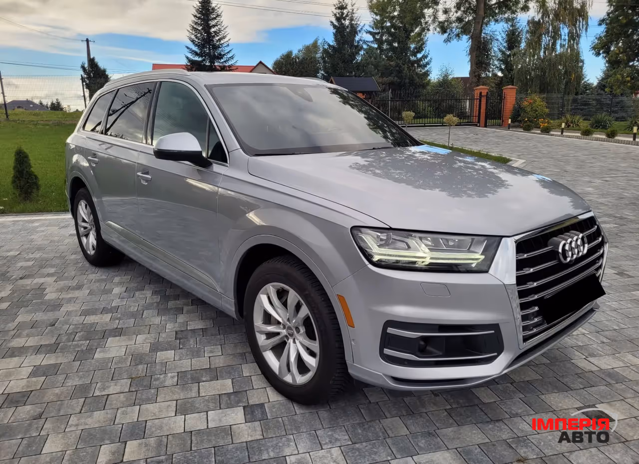 Audi Q7 - фото 1