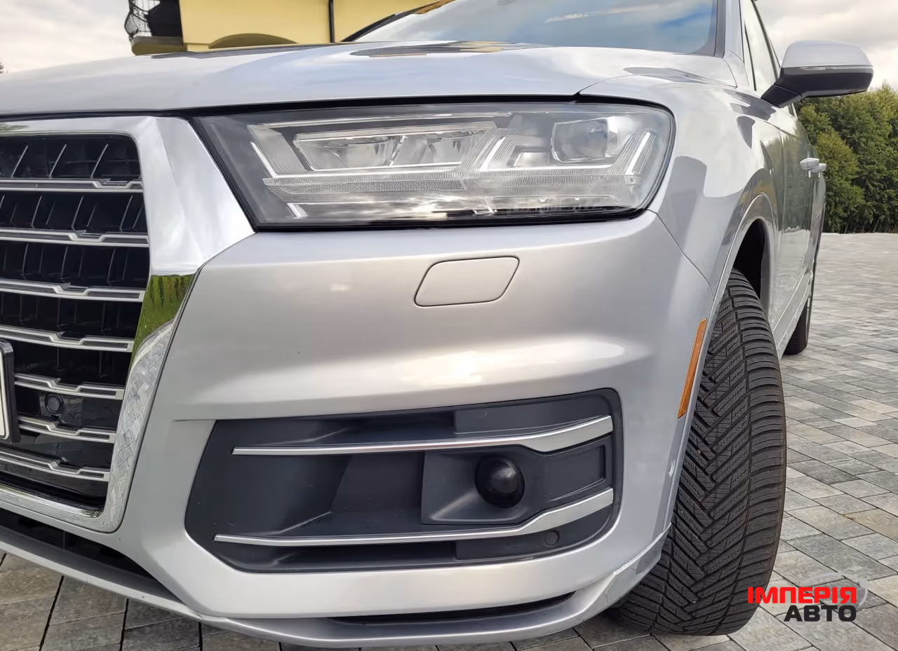 Audi Q7 - фото 9