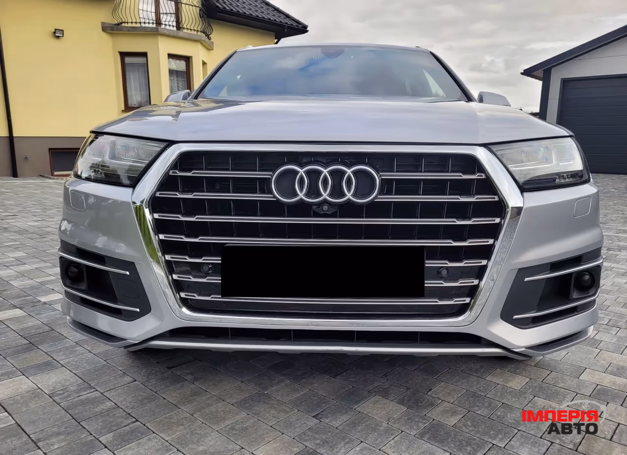 Audi Q7 - фото 8