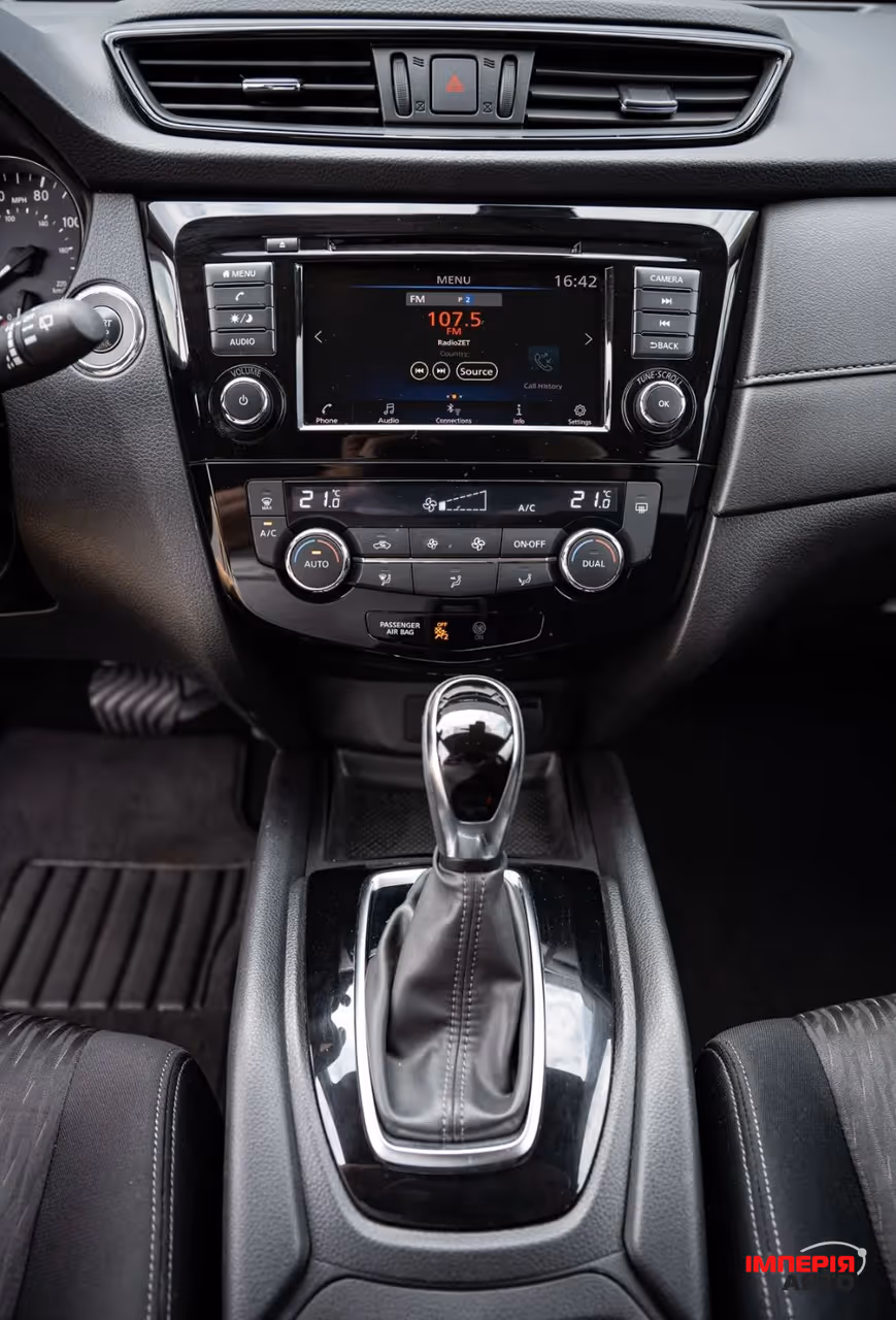 Nissan Rogue - фото 14