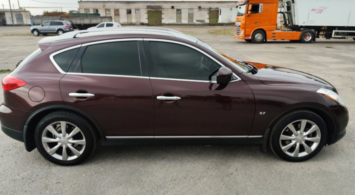 Infiniti QX50 - фото 2