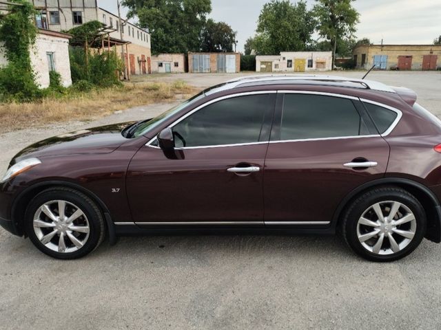 Infiniti QX50 - фото 3