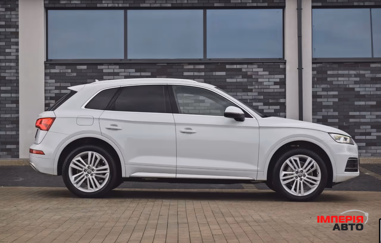 Audi Q5 - фото 7