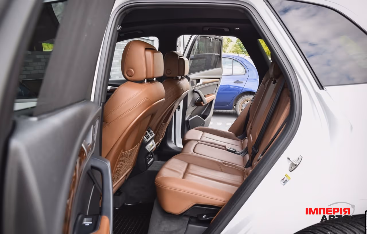 Audi Q5 - фото 11