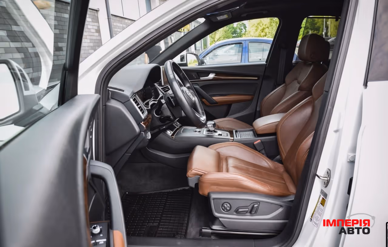 Audi Q5 - фото 10