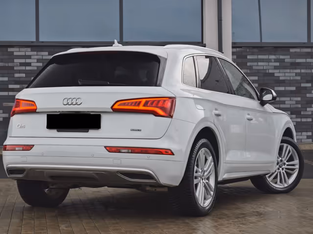 Audi Q5 - фото 4
