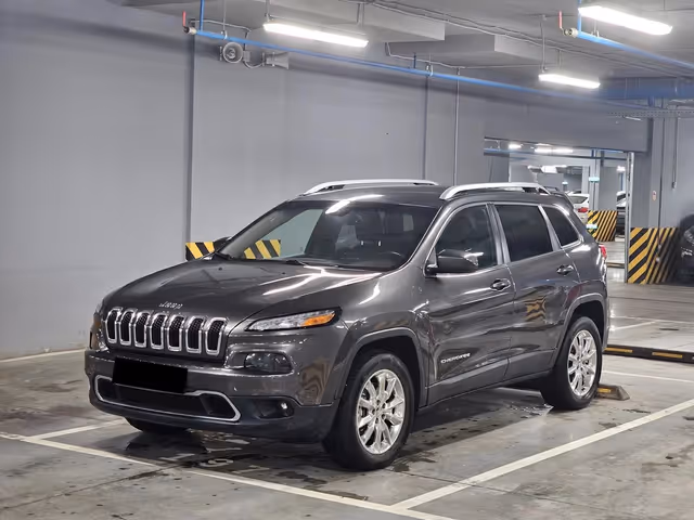 Jeep Cherokee - фото 2