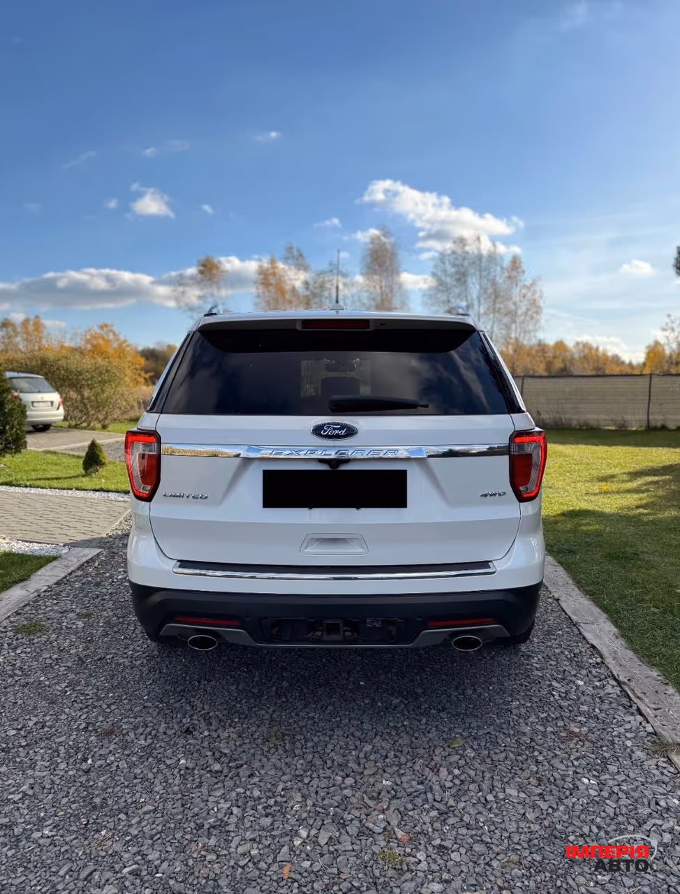 Ford Explorer - фото 10