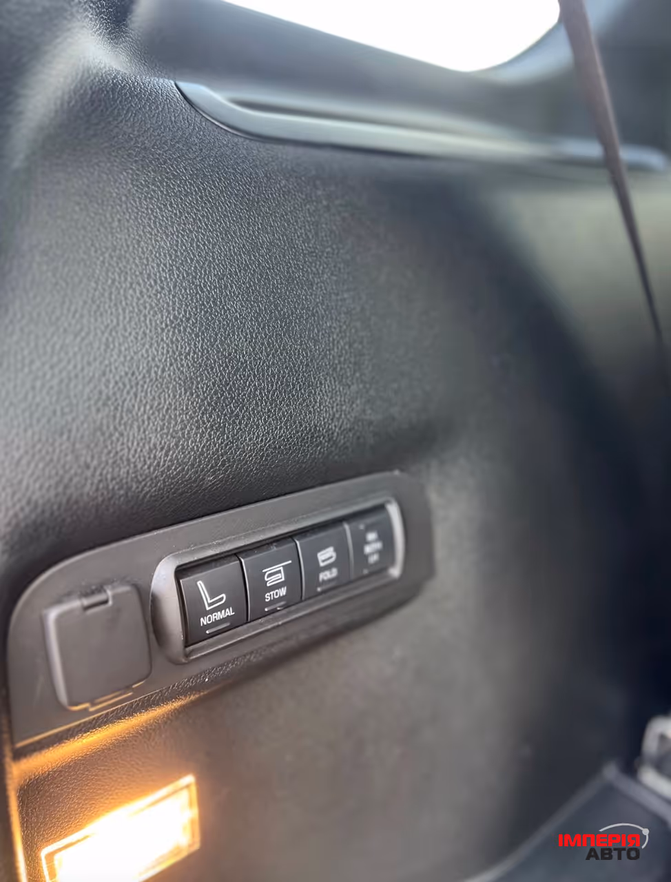 Ford Explorer - фото 18