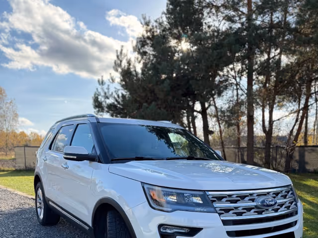 Ford Explorer - фото 4