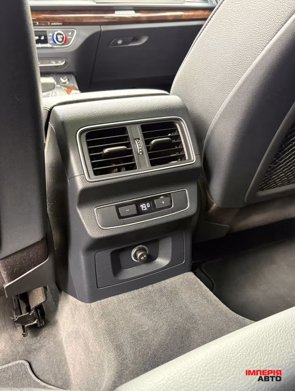 Audi Q5 - фото 26