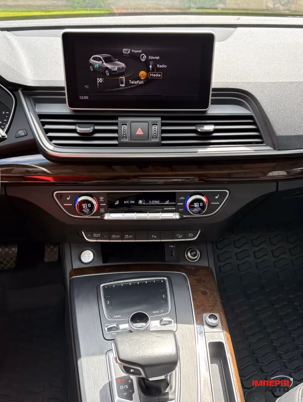 Audi Q5 - фото 11