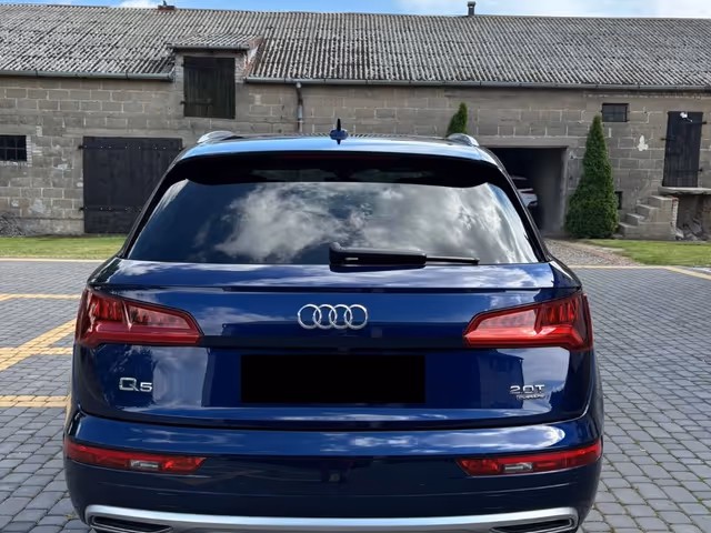 Audi Q5 - фото 3