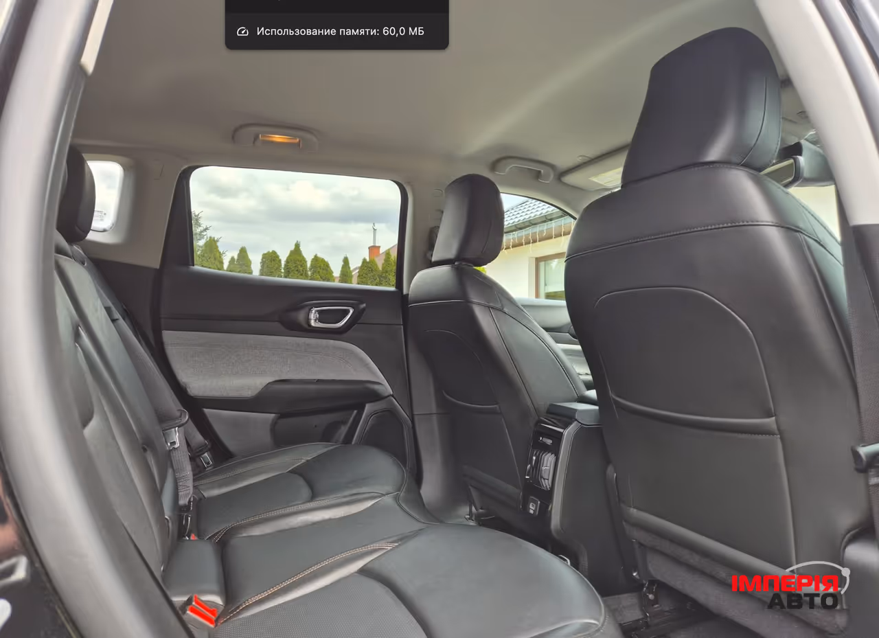 Jeep Compass - фото 8