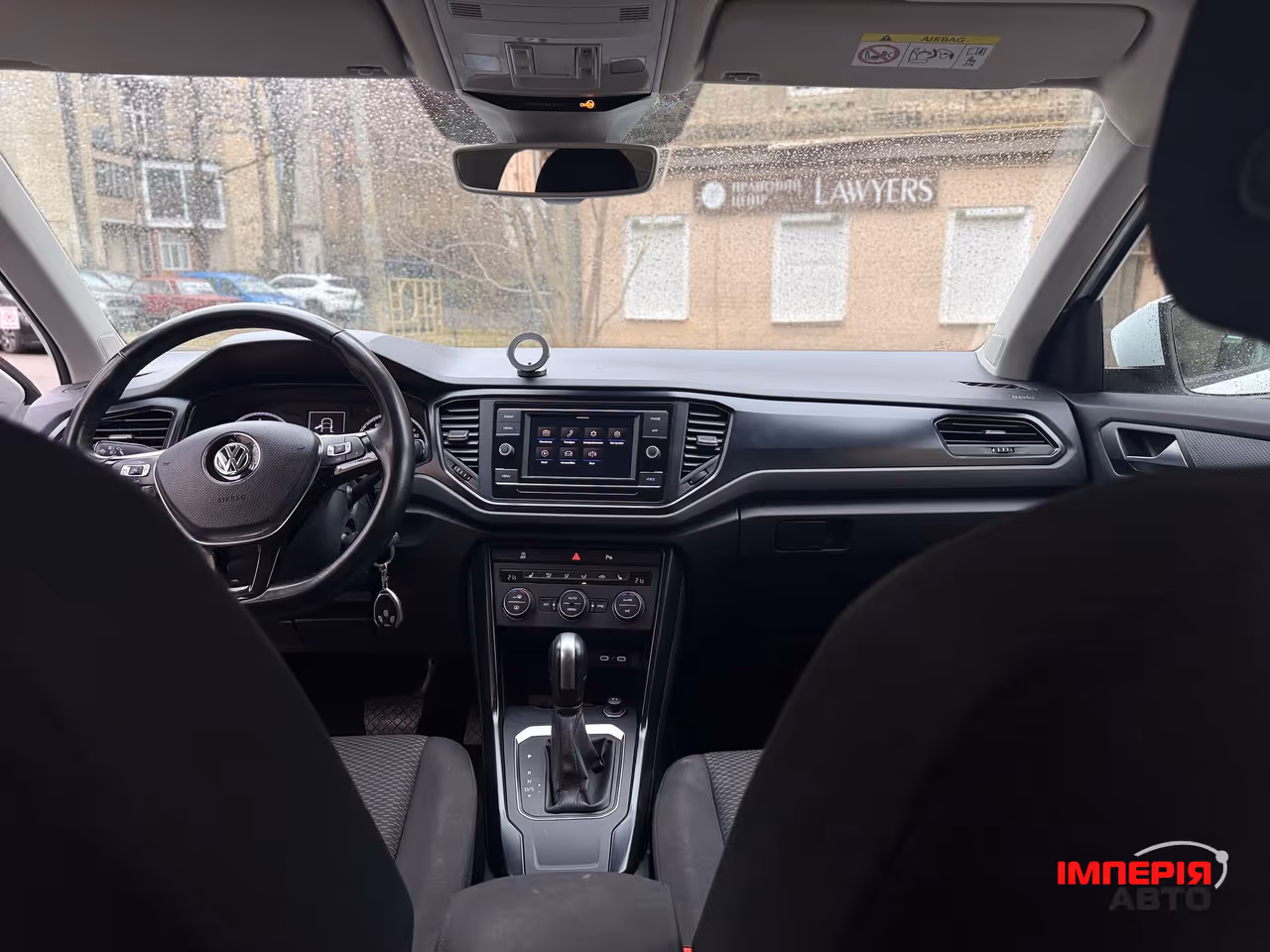 Volkswagen T-Roc - фото 4
