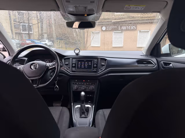 Volkswagen T-Roc - фото 4