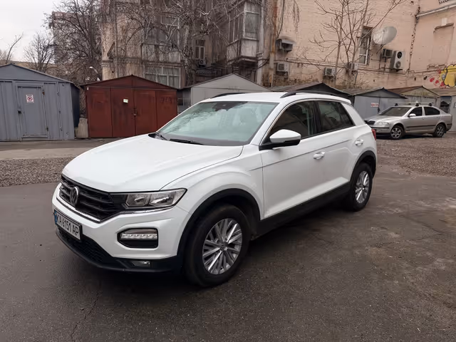 Volkswagen T-Roc - фото 2