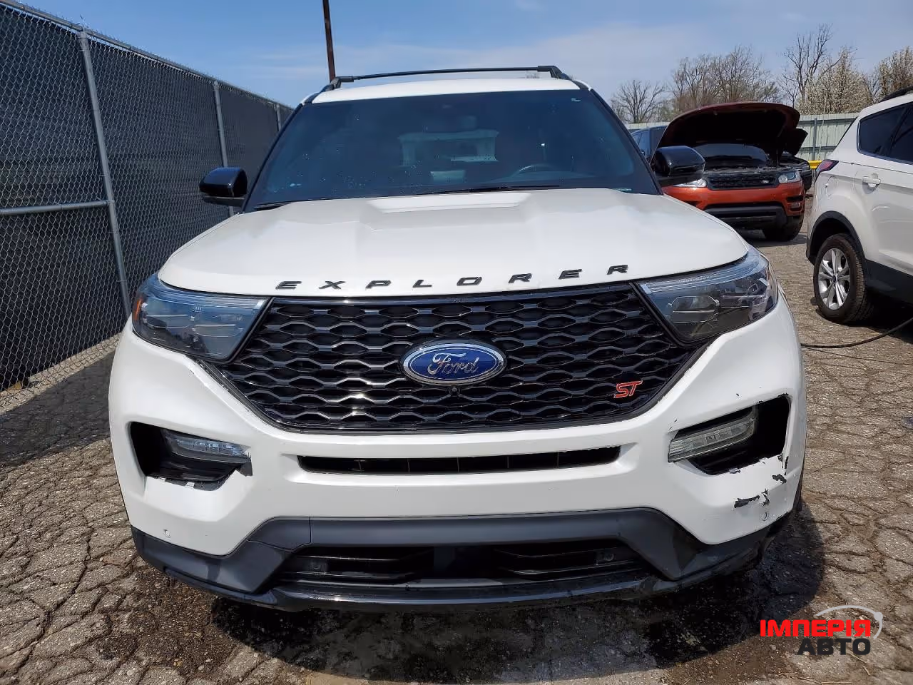 Ford Explorer - фото 1