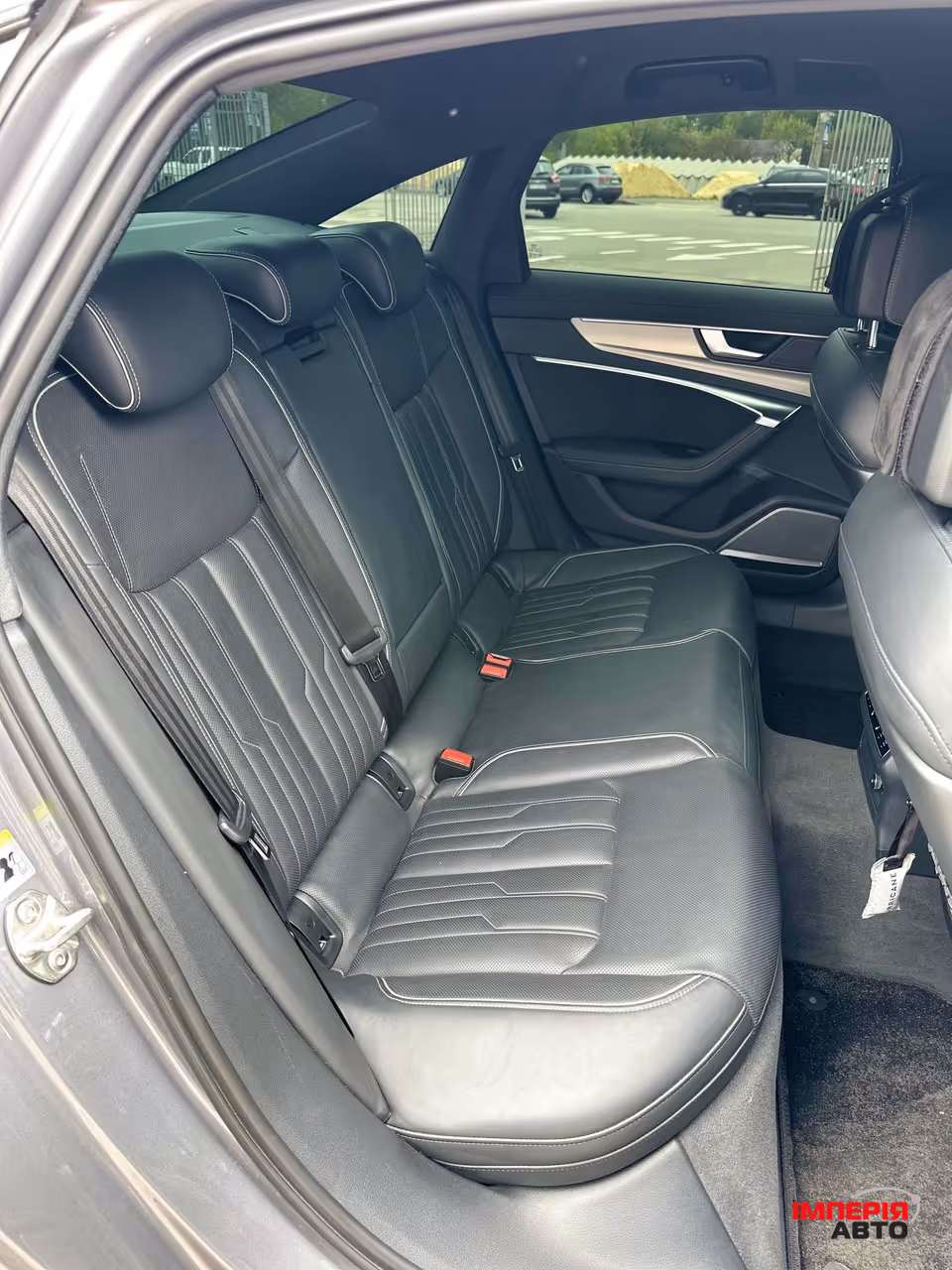 Audi A6 - фото 14